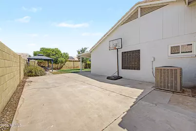 7526 W Corrine Drive, Peoria, AZ 85381 - Photo 32