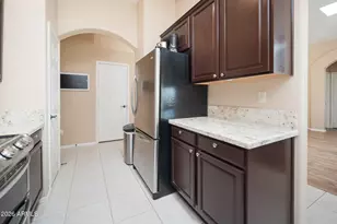 22016 W Beacon Ln, Wittmann, AZ 85361 - Photo 10