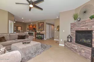21320 N 56th St, Phoenix, AZ 85054 - Photo 2