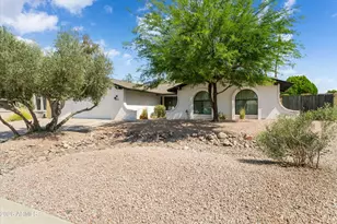 4830 E Acoma Dr, Scottsdale, AZ 85254 - Photo 2