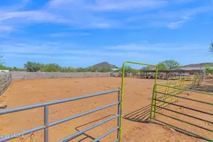 44015 N 12th St, New River, AZ 85087 - Photo 34