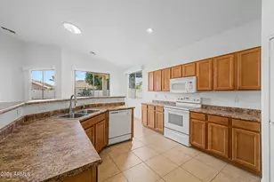 16813 W Sharon Dr, Surprise, AZ 85388 - Photo 14