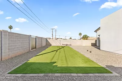 2009 E Don Carlos Avenue, Tempe, AZ 85281 - Photo 40
