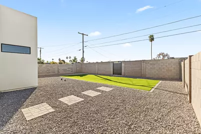 2009 E Don Carlos Avenue, Tempe, AZ 85281 - Photo 38
