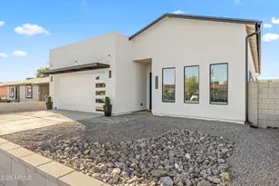2009 E Don Carlos Ave, Tempe, AZ 85281 - Photo 1
