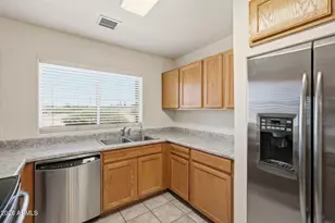 10749 W Torren Dr, Arizona City, AZ 85123 - Photo 8