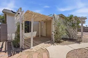 10749 W Torren Dr, Arizona City, AZ 85123 - Photo 26