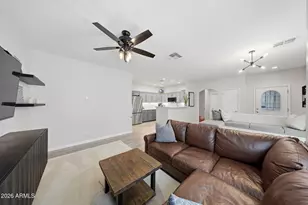 3722 E Kristal Way, Phoenix, AZ 85050 - Photo 10