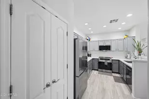 3722 E Kristal Way, Phoenix, AZ 85050 - Photo 14