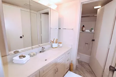 7921 E San Miguel Avenue #1, Scottsdale, AZ 85250 - Photo 6