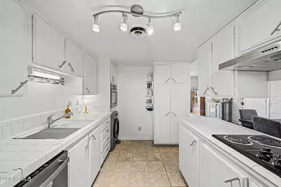 1901 E Missouri Avenue #216, Phoenix, AZ 85016 - Photo 12