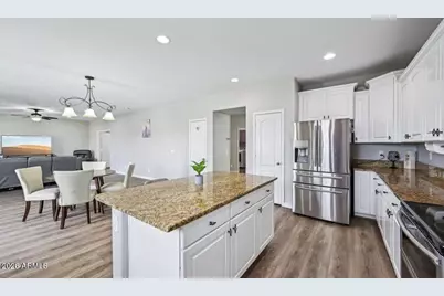 9574 W Quail Avenue, Peoria, AZ 85382 - Photo 8
