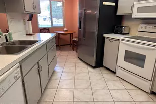 13813 N Thunderbird Blvd, Sun City, AZ 85351 - Photo 2