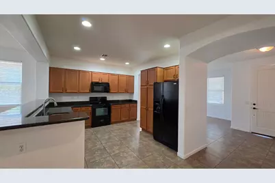 21742 N Bradford Drive, Maricopa, AZ 85138 - Photo 6