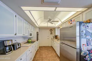 10145 W Pima Ct, Sun City, AZ 85373 - Photo 12