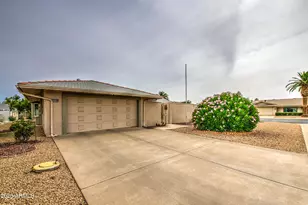 10145 W Pima Ct, Sun City, AZ 85373 - Photo 2