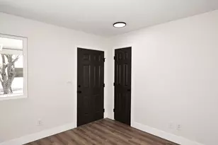 10537 W La Jolla Dr, Sun City, AZ 85351 - Photo 8