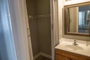 1820 E Secretariat Dr, Tempe, AZ 85284 - Photo 18