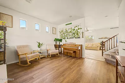 6025 S 15th Drive, Phoenix, AZ 85041 - Photo 6