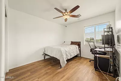 6025 S 15th Drive, Phoenix, AZ 85041 - Photo 32