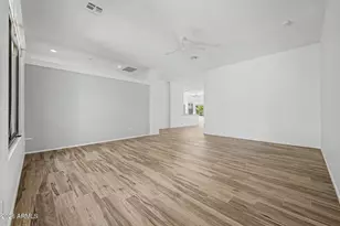 1405 S Park Grove Cir, Gilbert, AZ 85296 - Photo 4