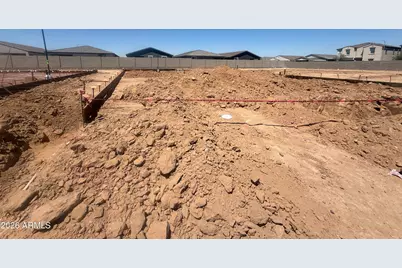 9528 W Gaby Road, Tolleson, AZ 85353 - Photo 2