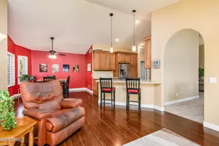 10820 E Silvertree Dr, Sun Lakes, AZ 85248 - Photo 12