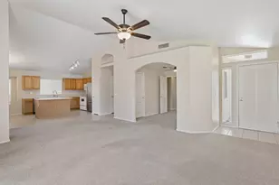 921 E Montoya Ln, Phoenix, AZ 85024 - Photo 14