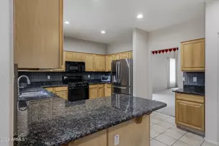 25422 N 68th Dr, Peoria, AZ 85383 - Photo 4