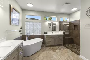 15453 W Cypress Point Dr, Surprise, AZ 85374 - Photo 18