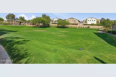 2725 E Mine Creek Road #1013, Phoenix, AZ 85024 - Photo 34