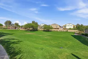 2725 E Mine Creek Rd, Phoenix, AZ 85024 - Photo 34