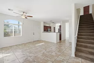 2725 E Mine Creek Rd, Phoenix, AZ 85024 - Photo 4