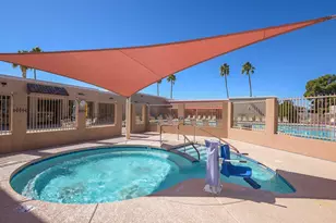 10002 W Tarrytown Ave, Sun City, AZ 85351 - Photo 32