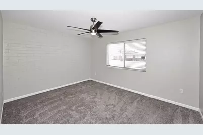 10002 W Tarrytown Avenue, Sun City, AZ 85351 - Photo 18