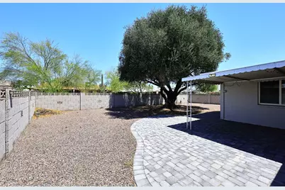 10002 W Tarrytown Avenue, Sun City, AZ 85351 - Photo 26