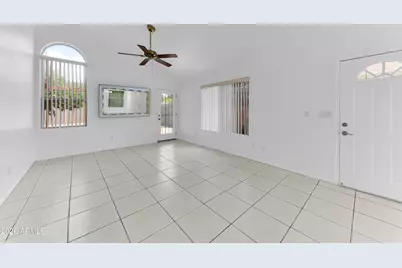 18823 N 33rd Drive, Phoenix, AZ 85027 - Photo 8