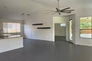 2670 E Hulet Dr, Chandler, AZ 85225 - Photo 4