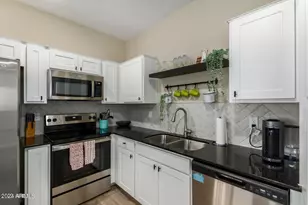2268 W Laurie Ln, Phoenix, AZ 85021 - Photo 8
