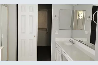 2224 W Harwell Road, Phoenix, AZ 85041 - Photo 8