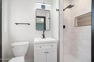 703 W Palo Verde Dr, Phoenix, AZ 85013 - Photo 10