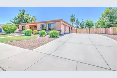 19865 E Augustus Avenue, Queen Creek, AZ 85142 - Photo 2