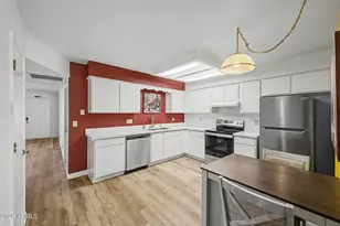 520 S Greenfield Rd, Mesa, AZ 85206 - Photo 8