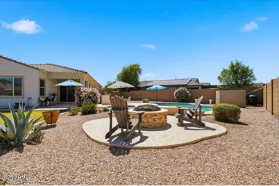 803 S 201st Drive, Buckeye, AZ 85326 - Photo 4