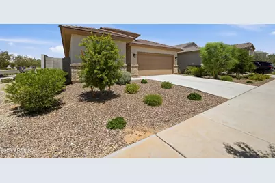 17068 W Maya Way, Surprise, AZ 85387 - Photo 4