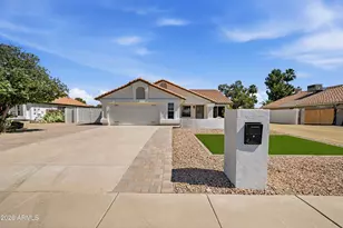 5716 E Estrid Ave, Scottsdale, AZ 85254 - Photo 2