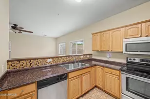 8776 W Dreyfus Dr, Peoria, AZ 85381 - Photo 6