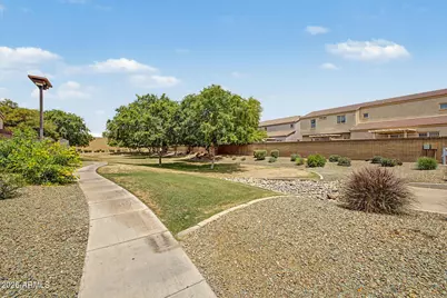 8776 W Dreyfus Drive, Peoria, AZ 85381 - Photo 28