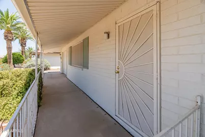 11002 W Connecticut Avenue, Sun City, AZ 85351 - Photo 2