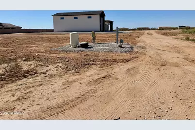 240Xx W Beacon Lane #3, Wittmann, AZ 85361 - Photo 2